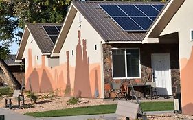 Zions Camp And Cottages
